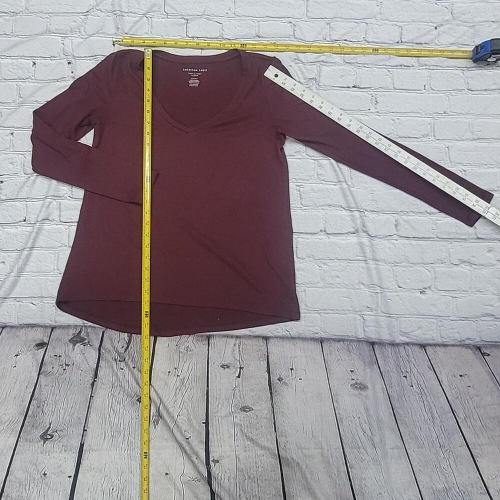 American Eagle Burgundy Small Petite long sleeve V-neck sweater #winterwear - Picture 4 of 4